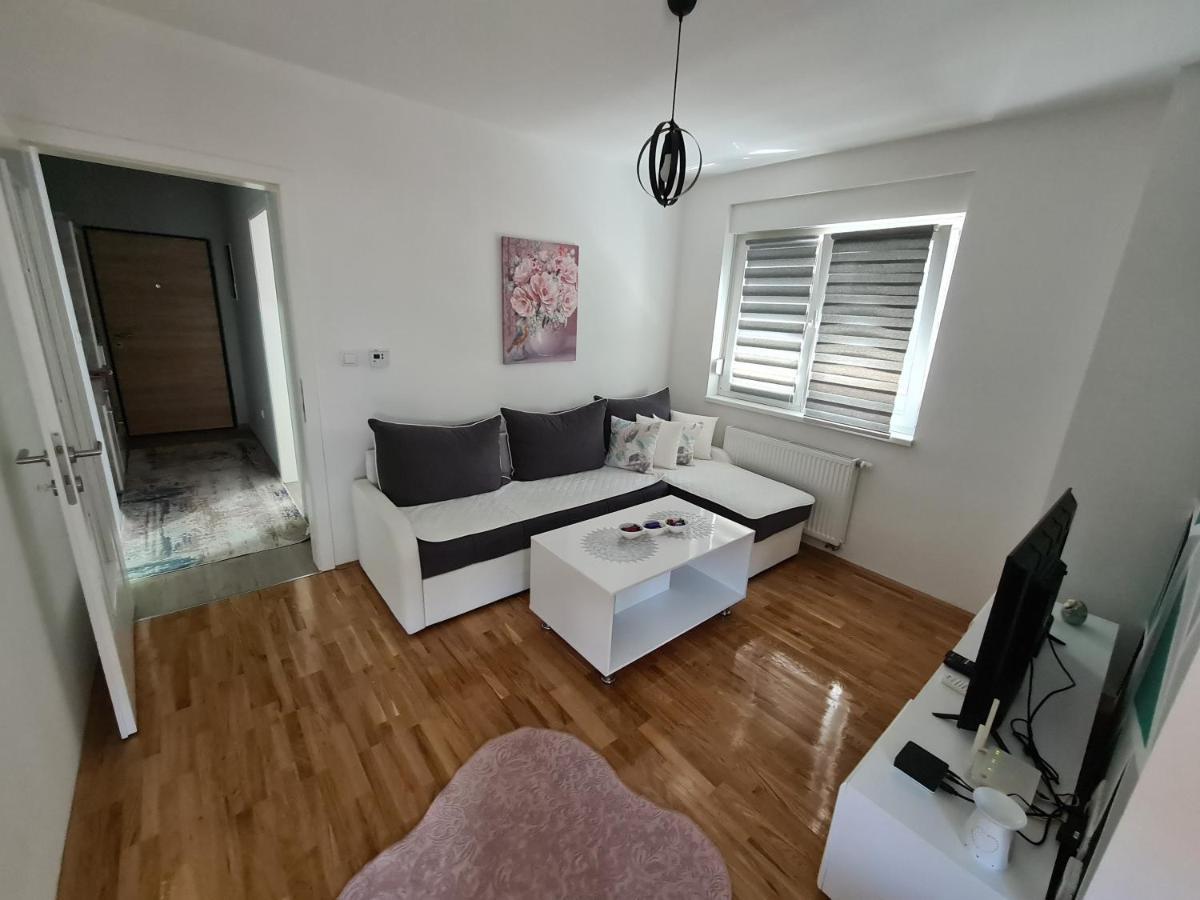 Apartman Crystal Brčko Buitenkant foto